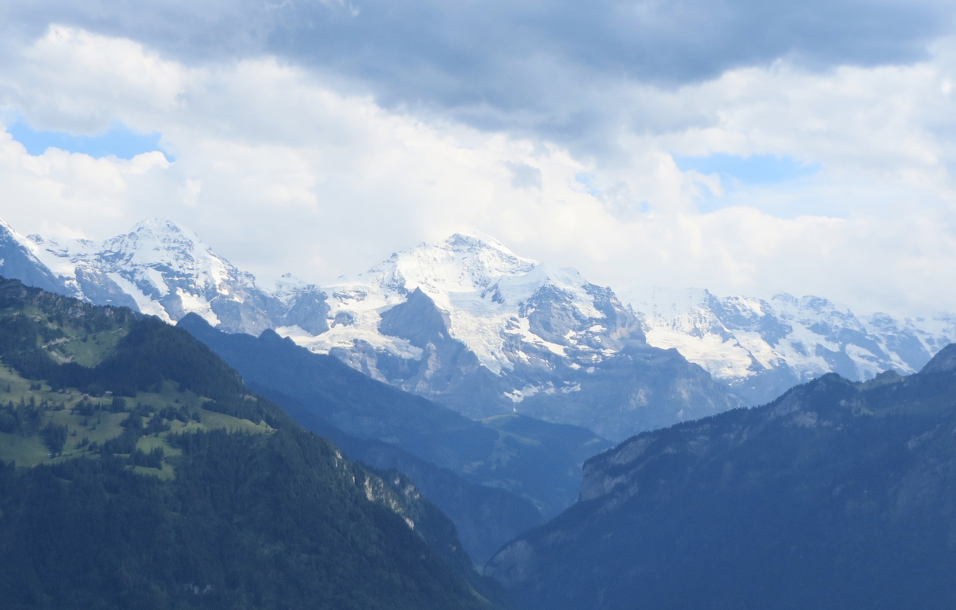 ヨーロッパのミネラルウオーターはーの硬度が高い理由